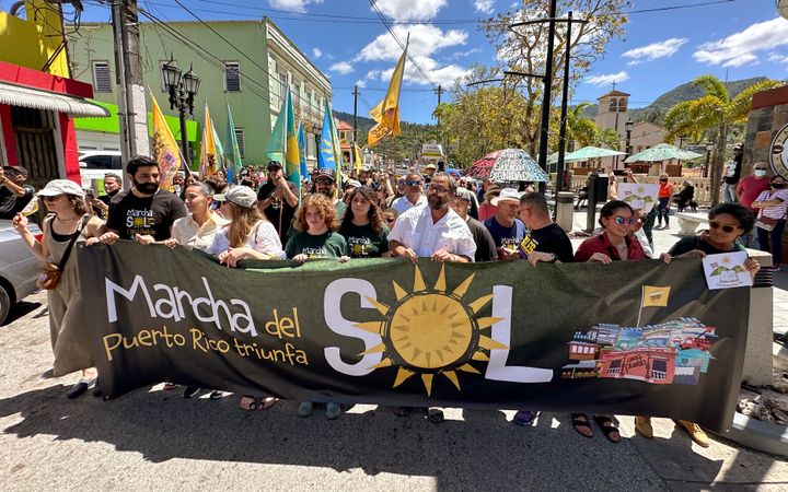 Exitosa marcha en favor de energía verde